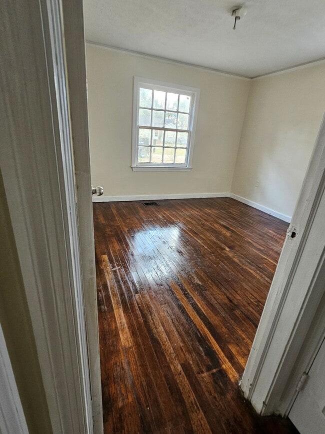 Building Photo - 4627 Estelle Dr