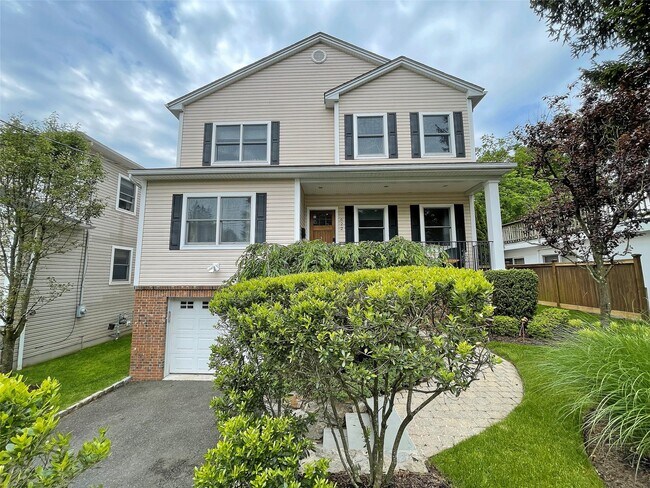 Primary Photo - 622 Wood St