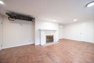 Building Photo - 11417 Wade Park Ave