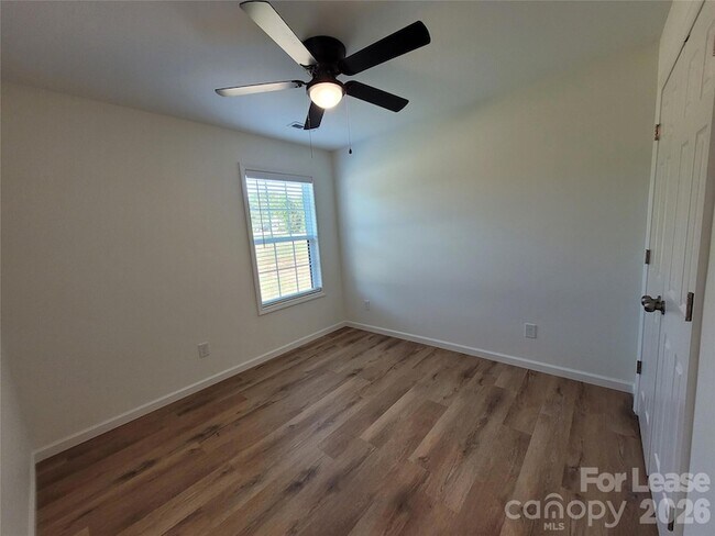 Building Photo - 115 Dorchester Ln