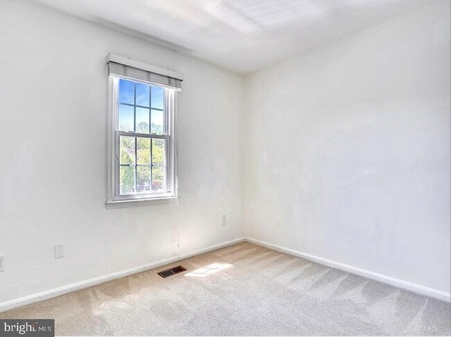 Building Photo - 3151 Borge St