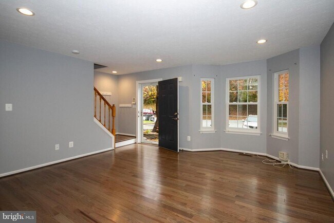 Building Photo - 9432 Loch Leven Ct