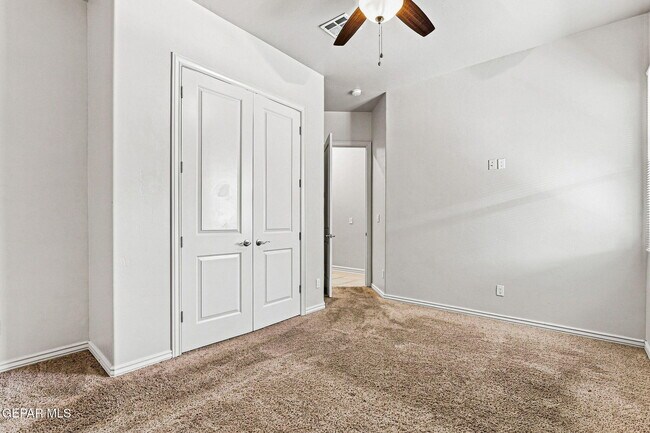 Building Photo - 3203 Red Orchard Dr