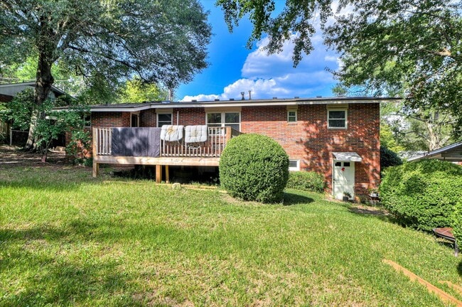Building Photo - 1654 Pendleton Rd