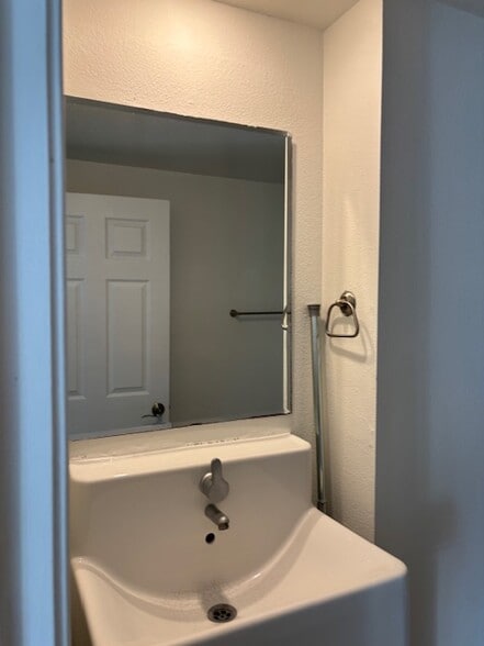 #307 - 3949 Los Feliz Blvd