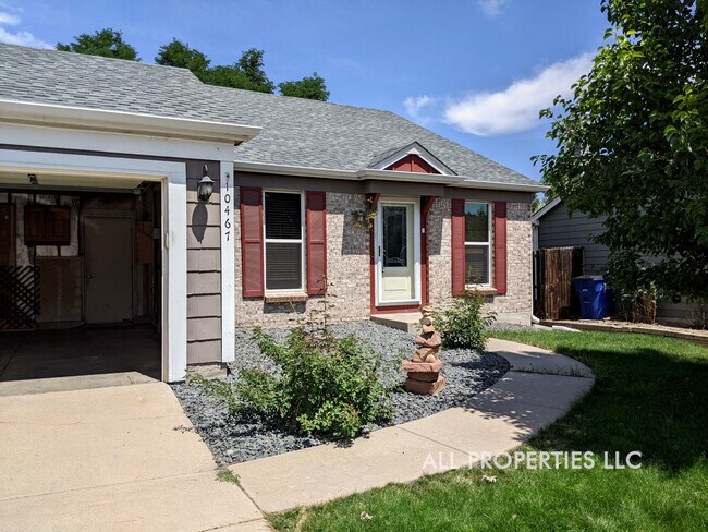 Primary Photo - 10467 Robb Dr