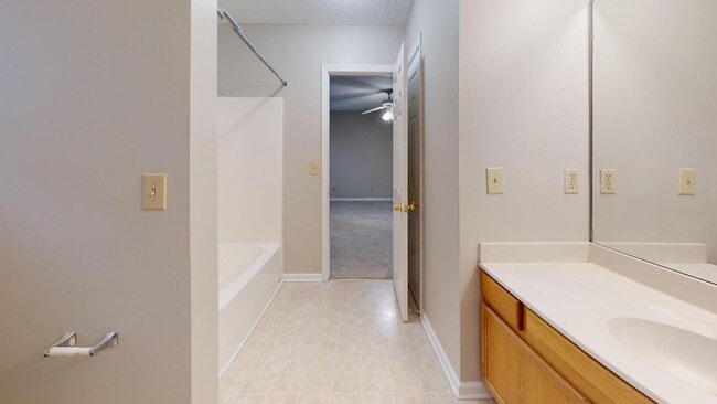 Building Photo - 3735 Lochdale Terrace