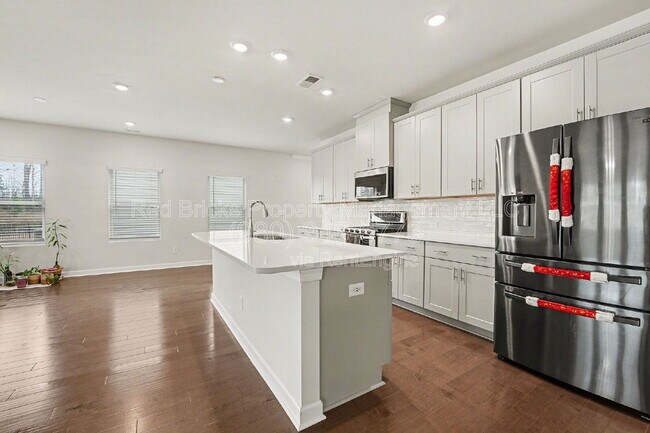 Building Photo - 11948 Red Leaf Dr