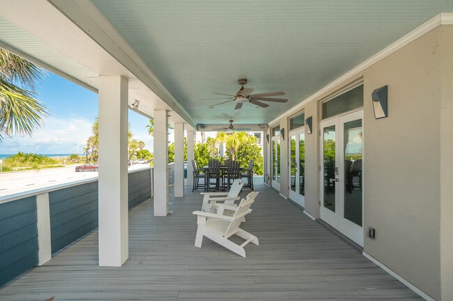 Building Photo - 113-112 12th Ave