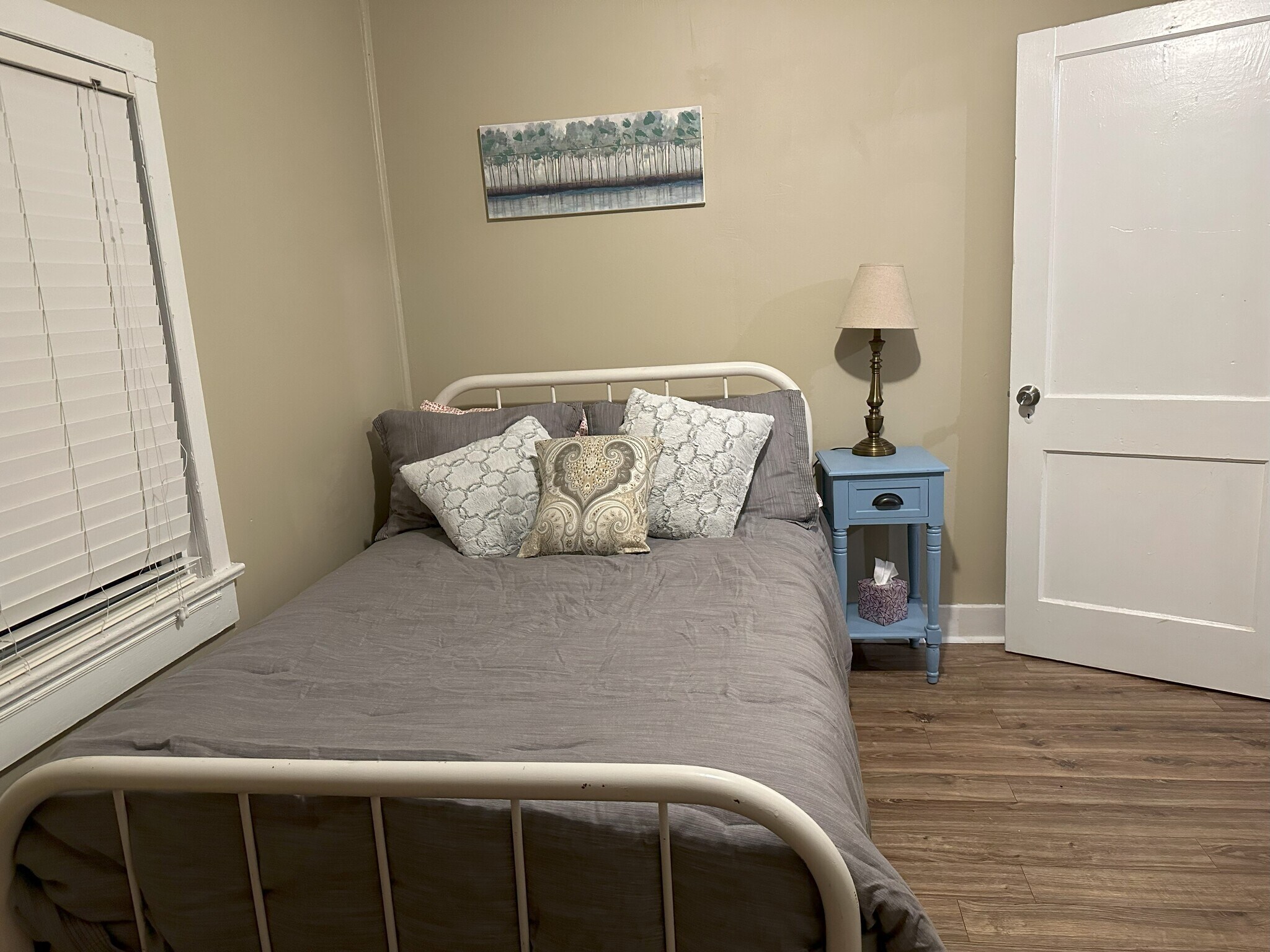 Building Photo - 110 Bethune St