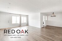Building Photo - 430 S Maple Dr