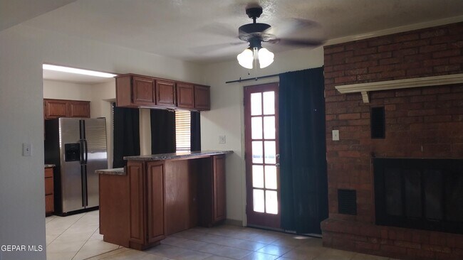 Building Photo - 5728 Dalhart Dr