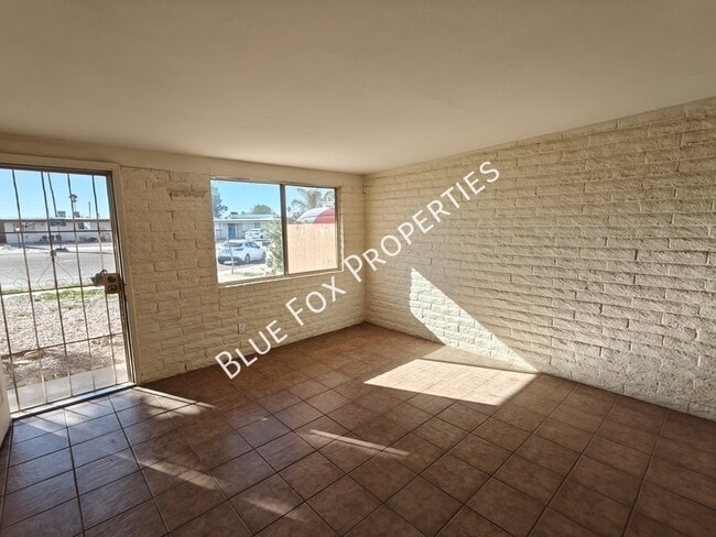 Building Photo - 3755 S Amos Pl