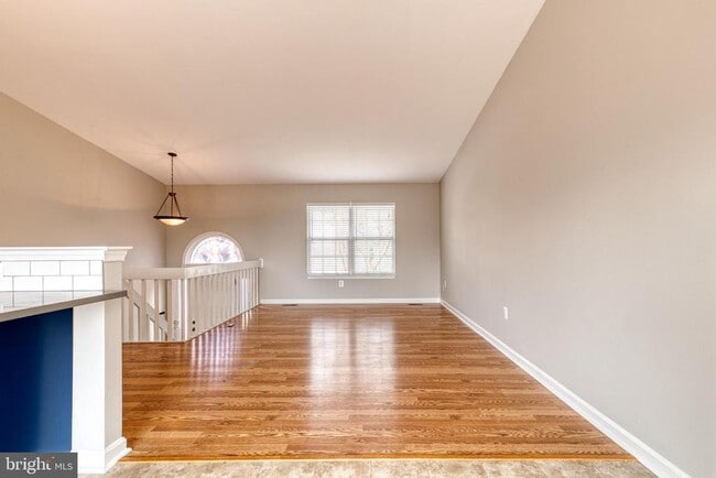 Building Photo - 1193 Bayview Vista