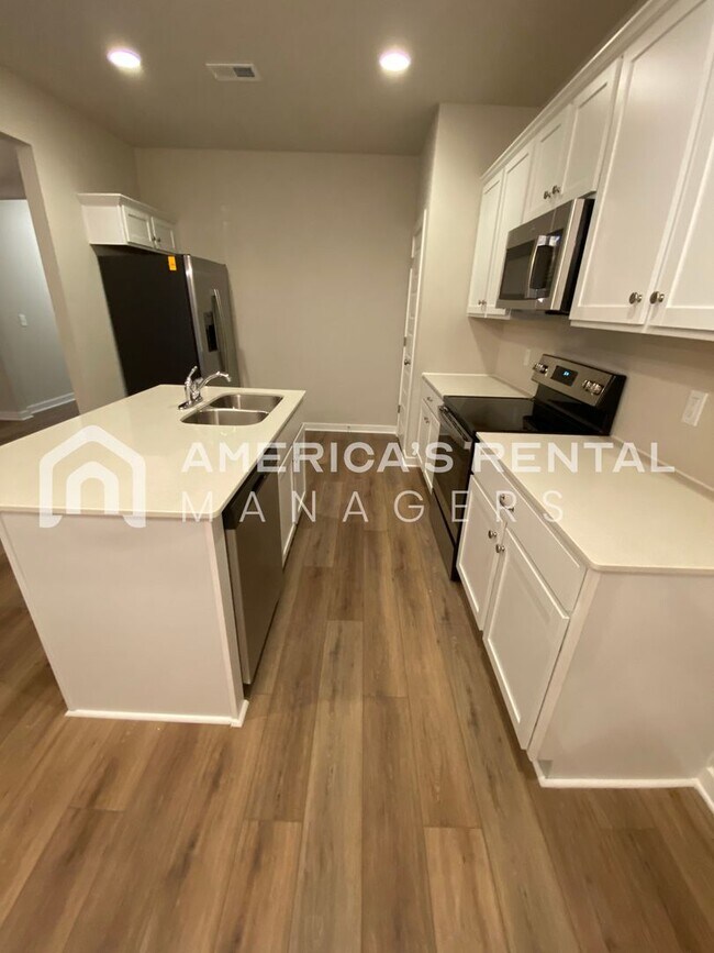 Building Photo - DEPOSIT PENDING! Home for Rent in Clanton, AL!!! COMING SOON! Deposit Pending!!