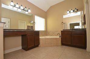 Building Photo - 2014 Red Wren Cir
