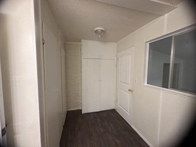 Building Photo - 2237 B St NE