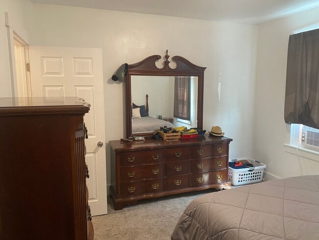 Building Photo - 3 Bedroom, 2 Bath Home in Manheim - Fenced...