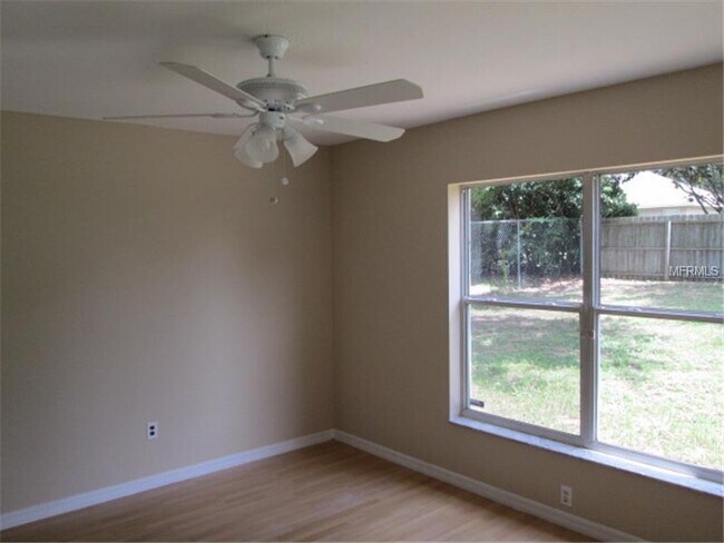 Building Photo - 113 W Minneola St