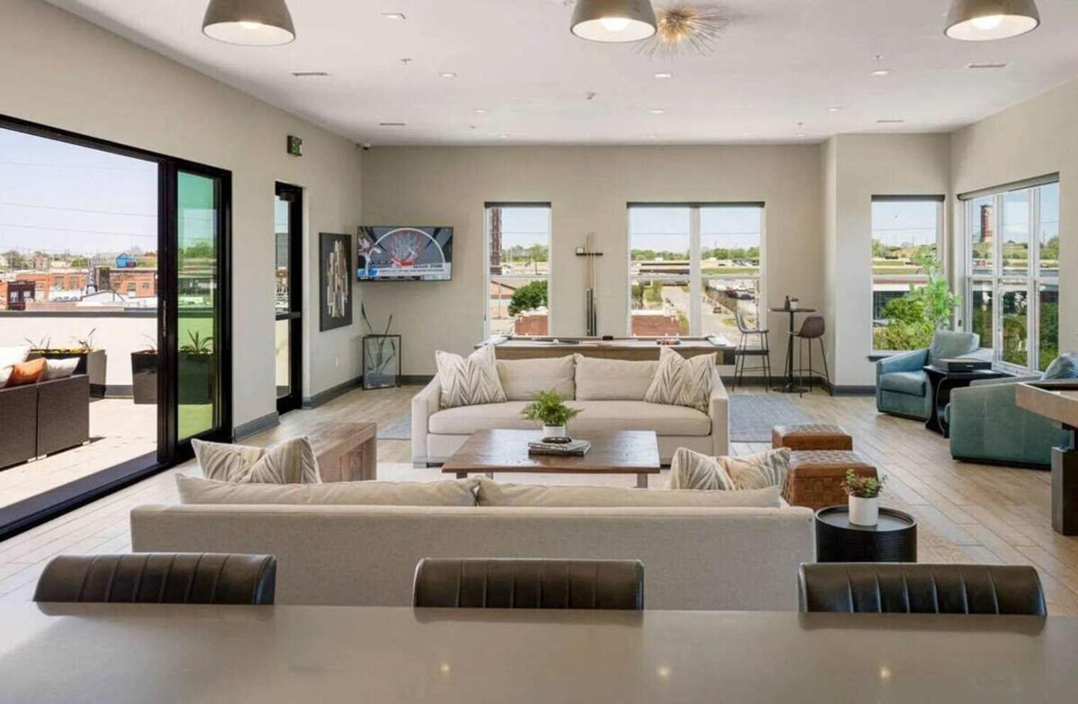 Building Photo - 112 N Boston Ave