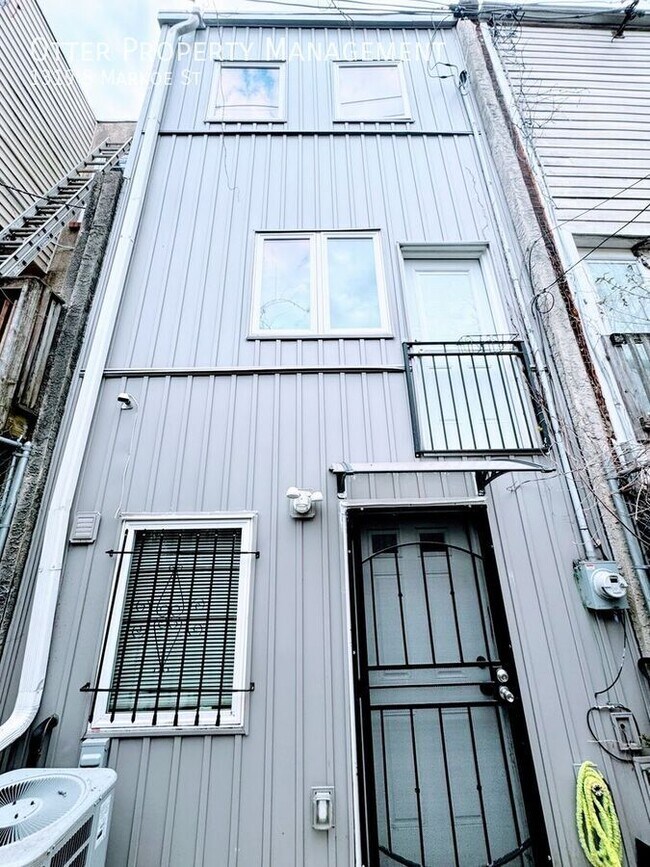 Building Photo - 1319 S Markoe St