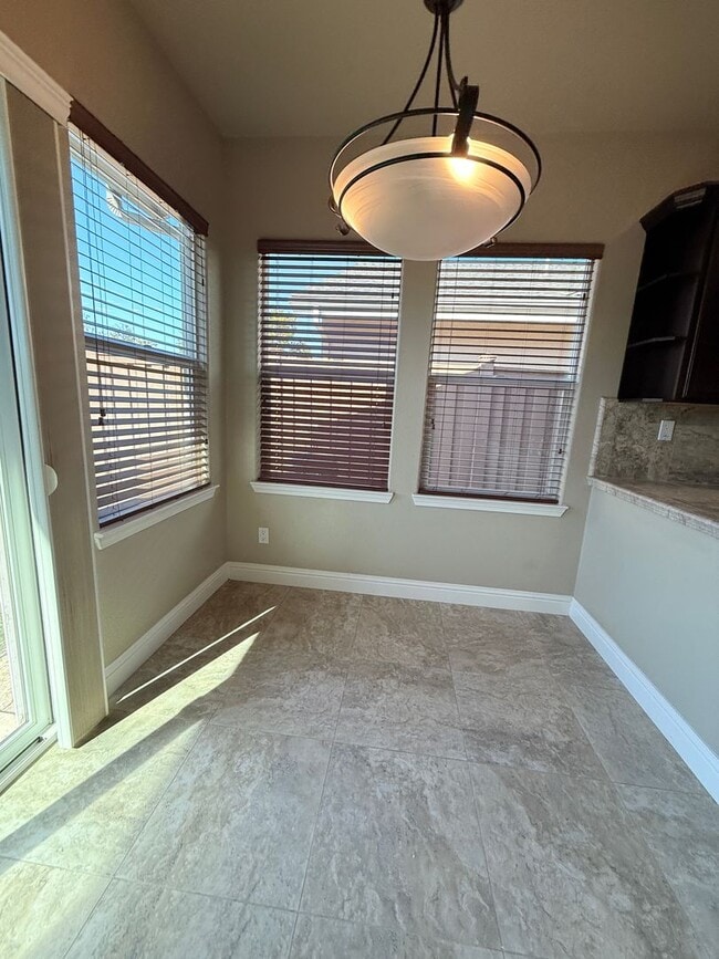 Building Photo - Newer Single Story Home in The Stone Gate ...