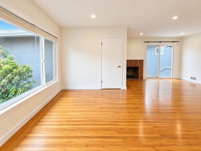 Building Photo - 747 Ashbury Ave