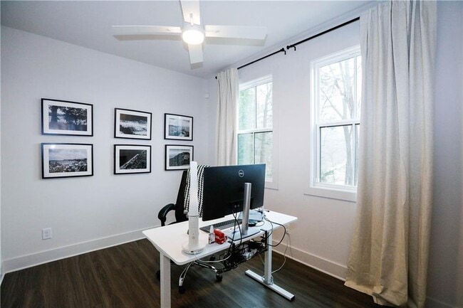 Building Photo - 1305 Breezy St SE