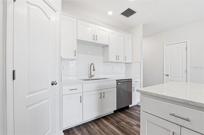 Building Photo - 10715 Ironwood Tree Wy