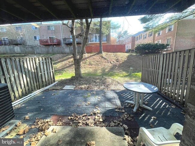 Building Photo - 9817 Rainleaf Ct