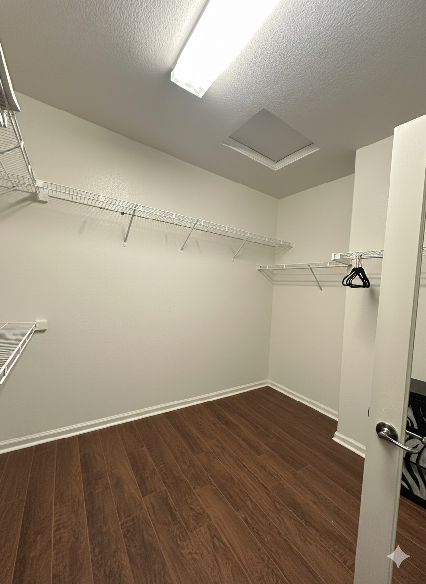 Building Photo - 7056 Kelmscott Ln