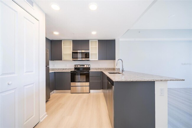 Building Photo - 5579 Millennia Park Dr