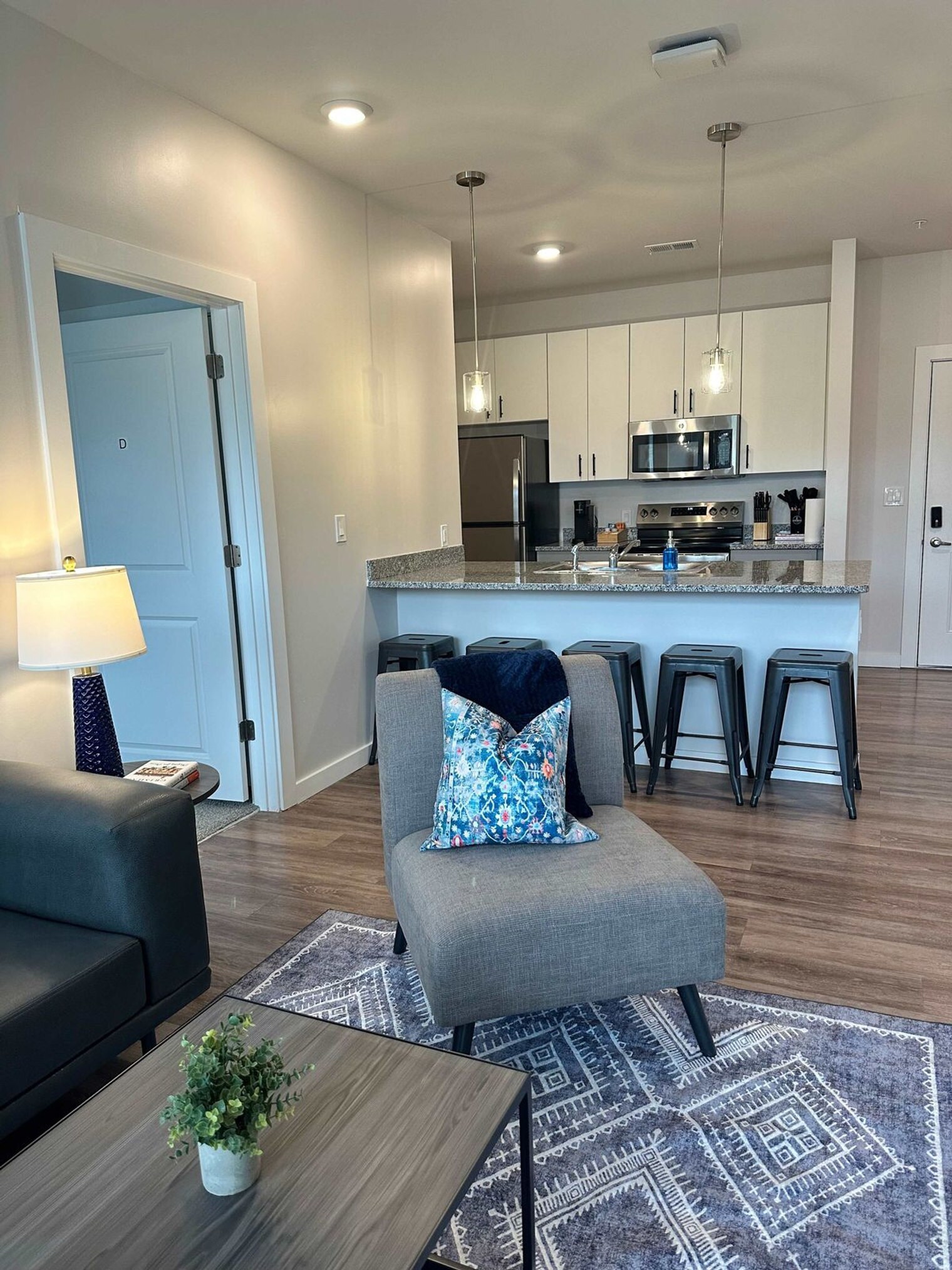 Building Photo - 2746 Central Pkwy