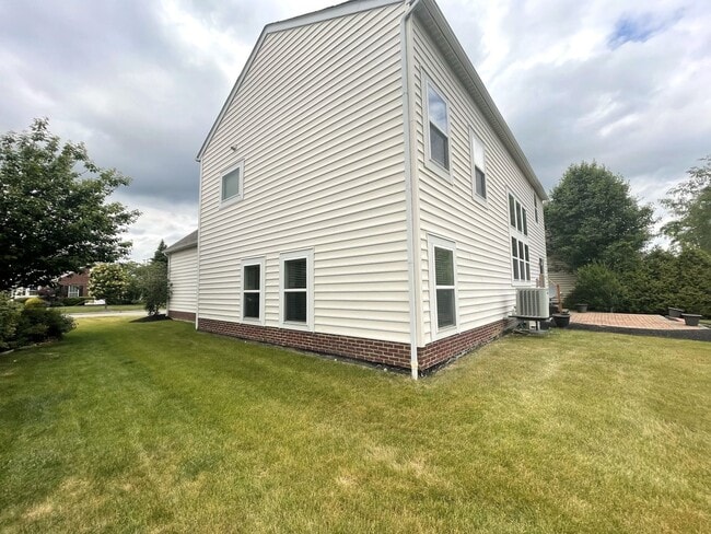 Building Photo - 6127 Janes Way