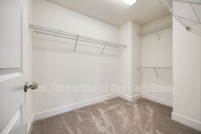 Building Photo - 1540 Striped Bass Ln