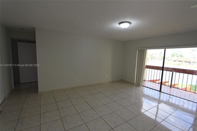 Building Photo - 8520 SW 149th Ave