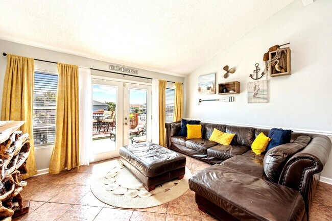 Building Photo - 149 Durango Rd