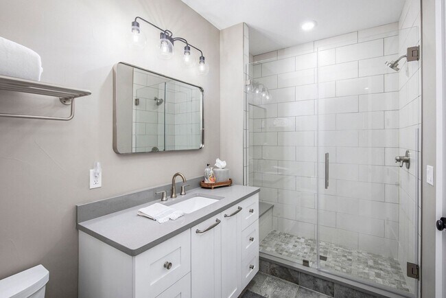 Building Photo - Stunning Custom Home in Harmony Club – Tim...