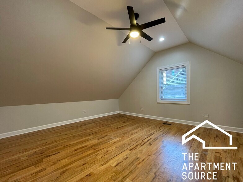 Building Photo - 3606 W Cortland St