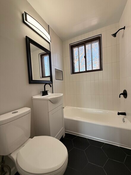 Building Photo - 41 Tuckerman St NW