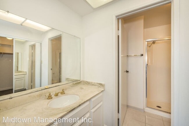 Building Photo - 4 br, 2.5 bath House - 2506 Hastings Dr