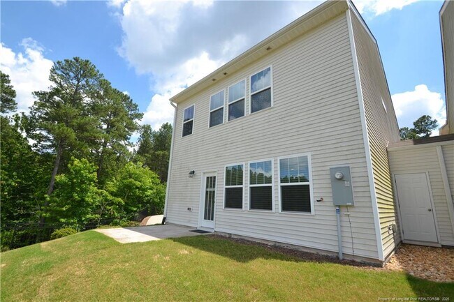 Building Photo - 1127 Brightskies St