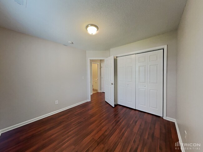 Building Photo - 81 Ashcott Dr