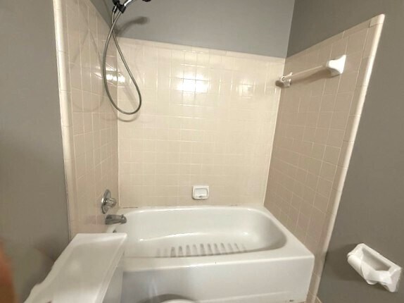 Building Photo - 4230 Cedartree Dr