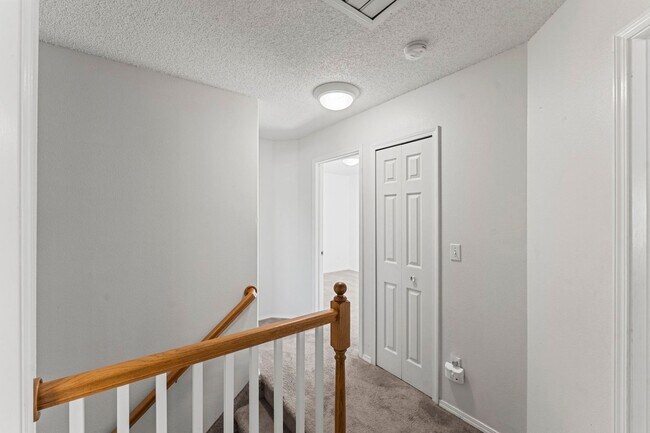 Building Photo - Spacious Home in Highly Desirable Windmill Mesa