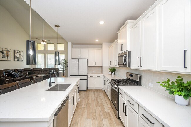 Building Photo - 31407 Splitting Willow Ln