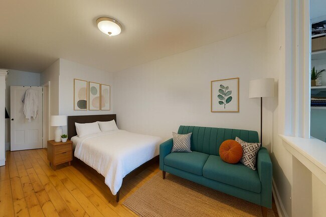 Building Photo - 1111 Washington St