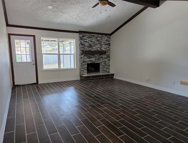 Building Photo - 7423 Weatherhill Ln