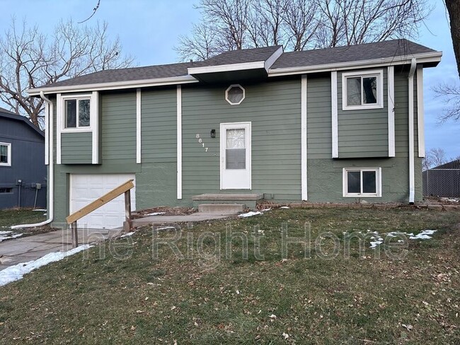 Primary Photo - 8617 S 143rd Ave