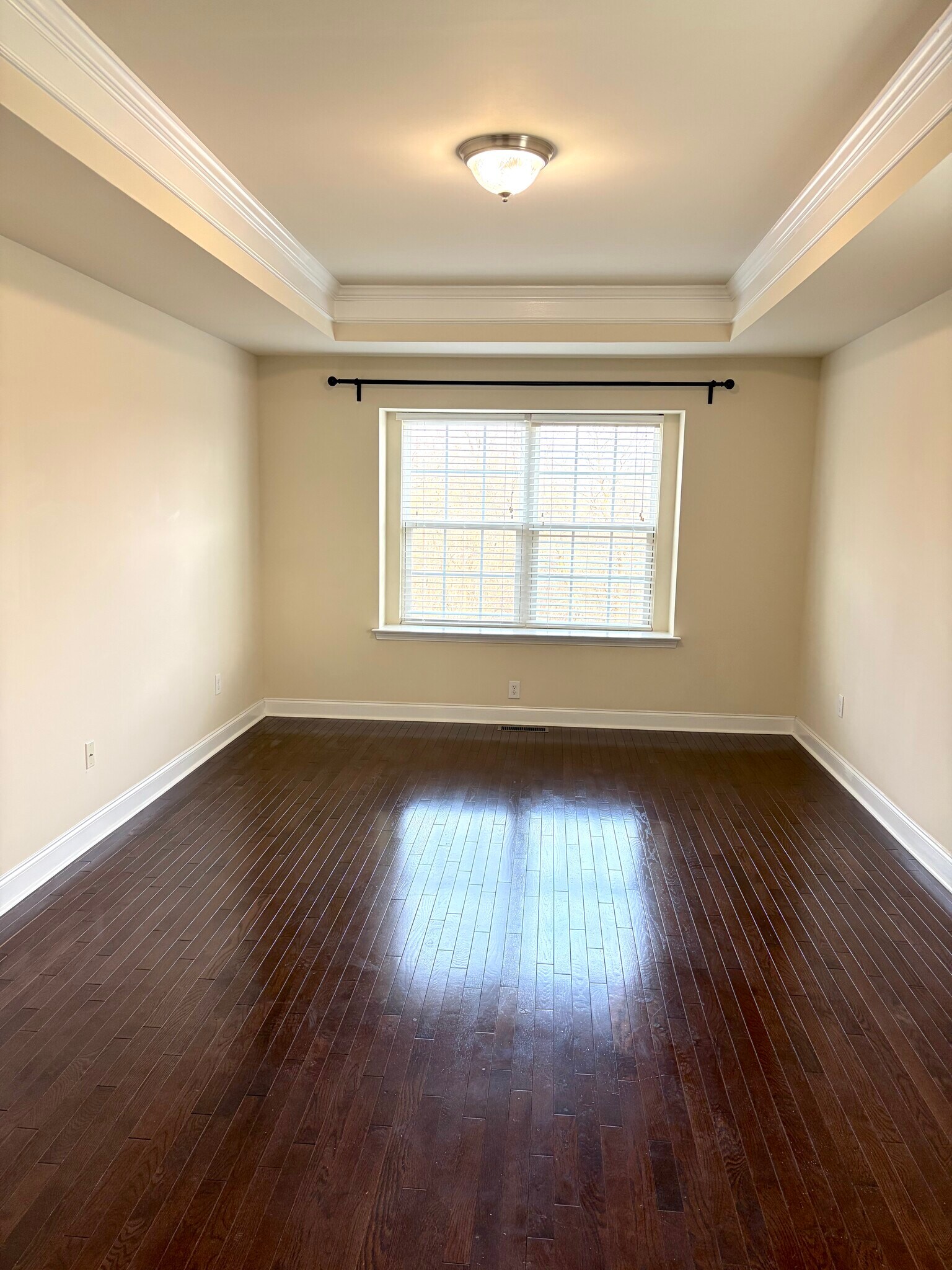 Building Photo - 6137 Valley Forge Dr